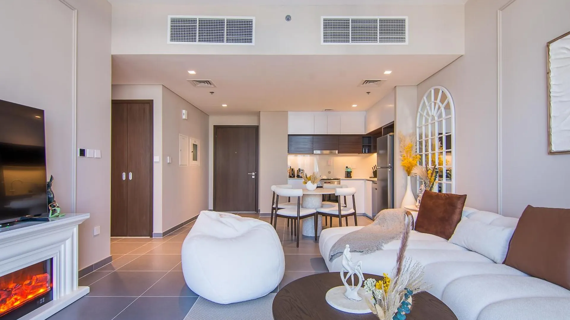 Apartment 2003 Emaar Creek Harbour Edge Luxury Residences 1Br Dubai