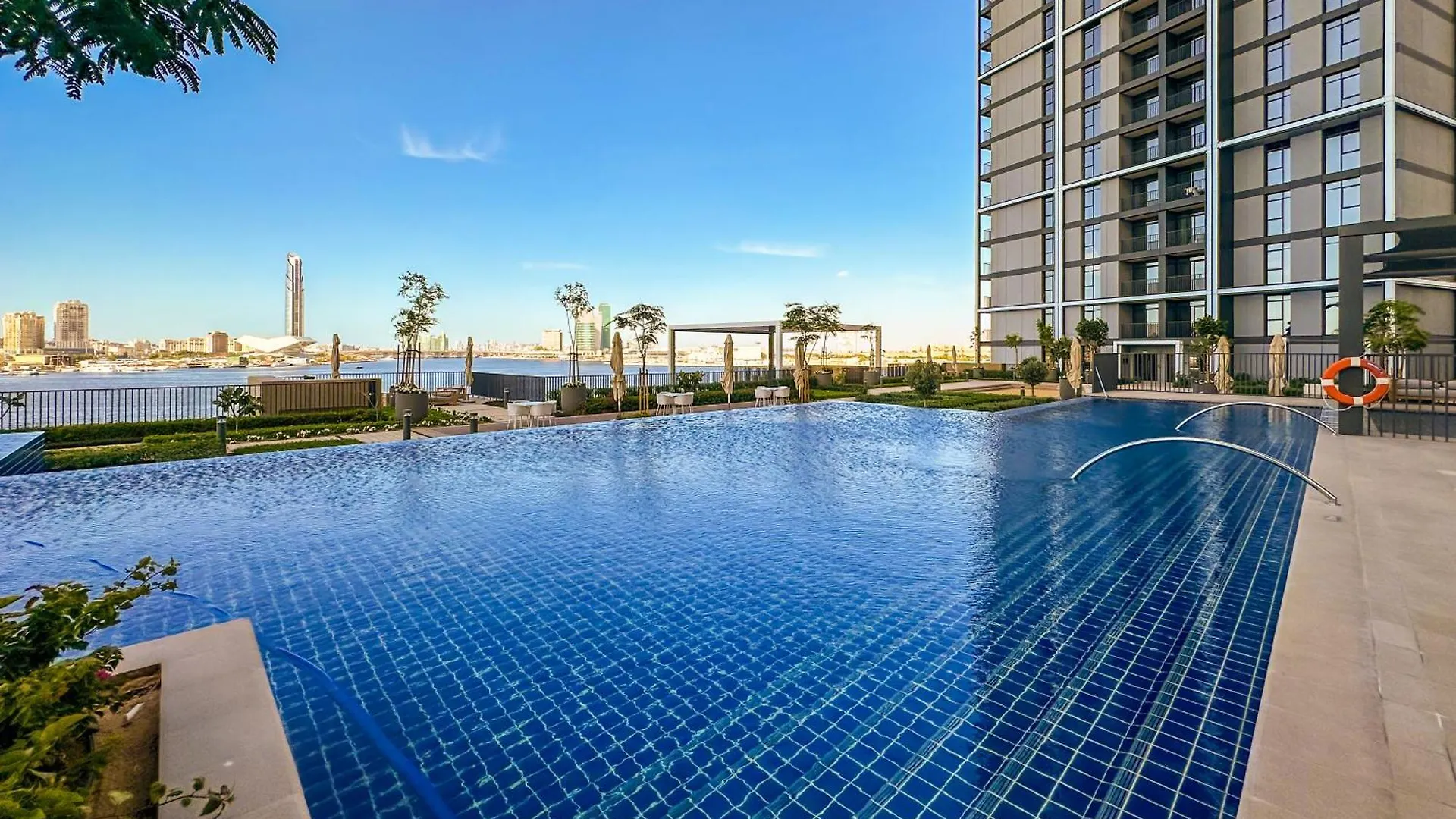 Apartment 2003 Emaar Creek Harbour Edge Luxury Residences 1Br Dubai